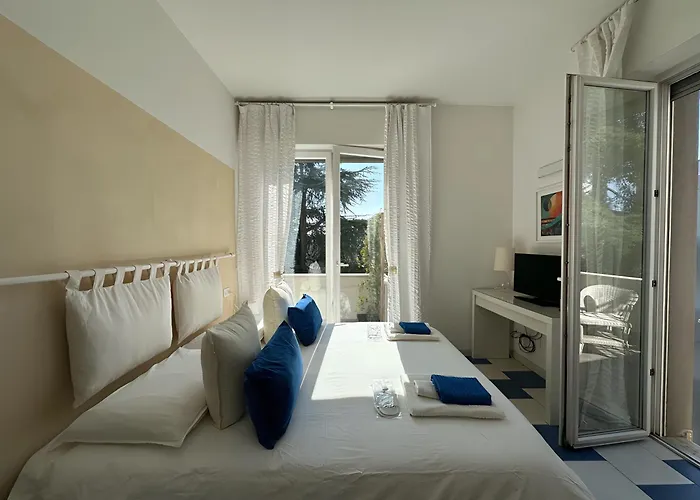 Marina34 W Double Terrace Close Fiera & S Orsola * 볼로냐